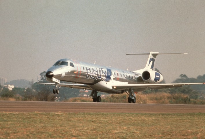 20 Years Embraer Commercial Jets E190-E2 ERJ145