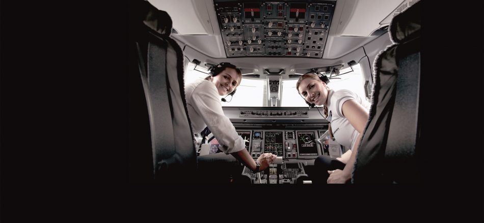 Embraer E195 Azul Cockpit