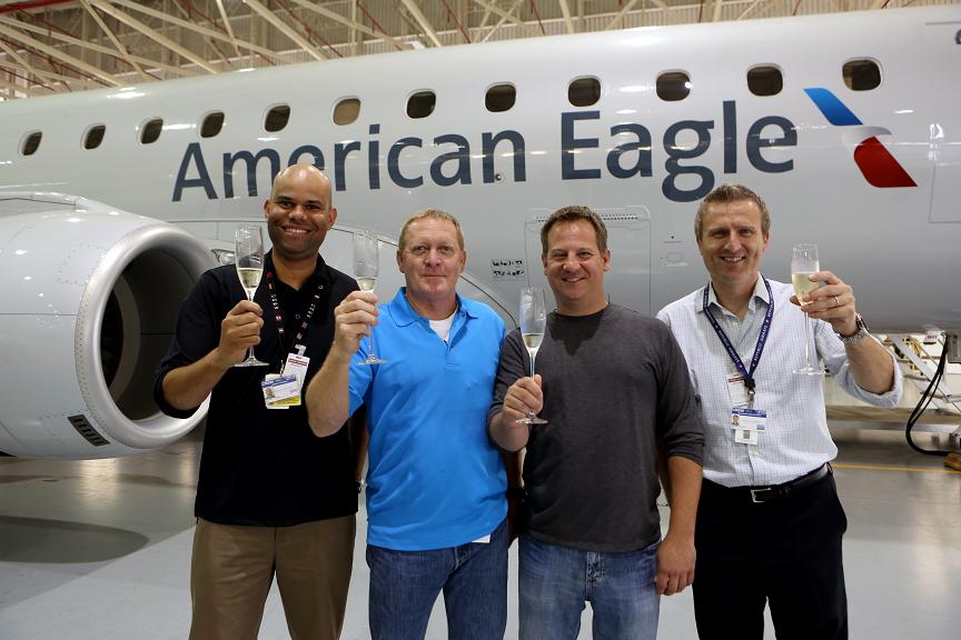 Embraer American Eagle E175 Champagne