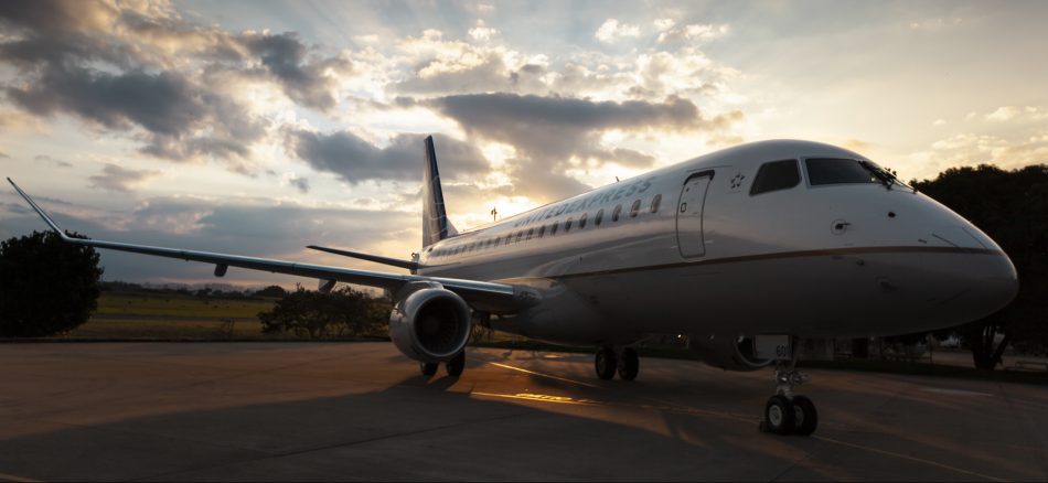 United Express - Express Jet E175